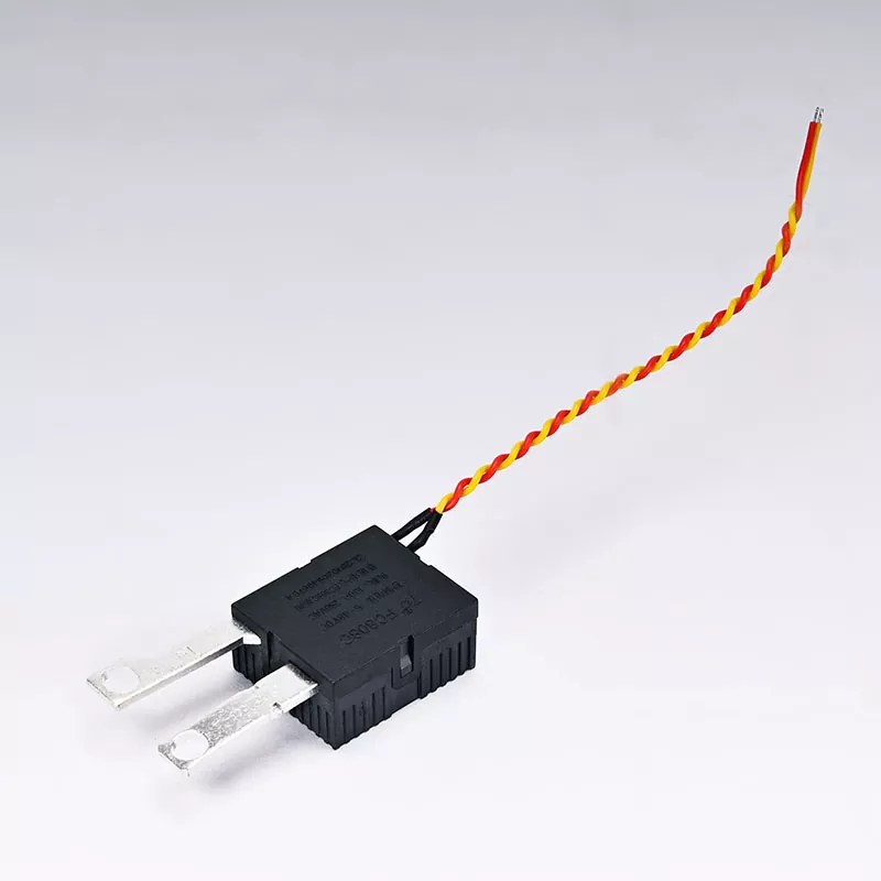 100A trifazė sieninė fiksavimo relė