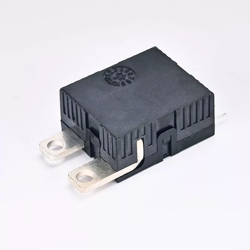 Įkrovimo krūvos valdymas 80A 100A 120A Užrakinimo relė